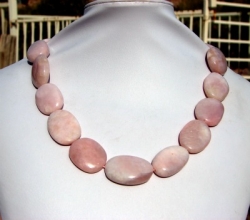 Pink Opal Graduated Flat Pebbles, 18mm