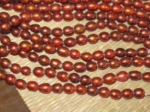 Auburn Copper Large Hole Pearls, 8.5-9mm Rice