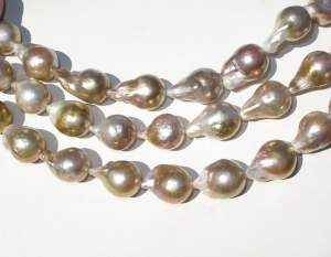 Goldwash Lilac Meteor 'Fireball' Pearls, 13-16mm