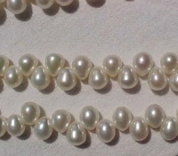 White Dancing Pearls, 4x6mm 
