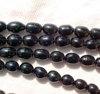 Shimmery Black, 5-5.5mm rice