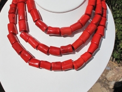detail_1598_coral_bead50a.jpg