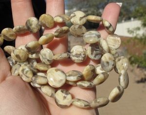 detail_1929_gemstone_bead908.jpg