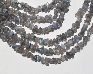 detail_3055_labradorite-bead04.jpg