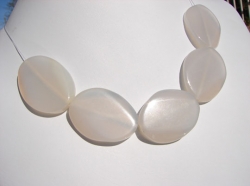 Translucent Agate Twist Oval, 40x30mm, each