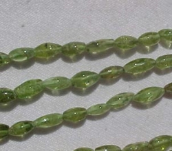 Peridot Rice, 7x4mm