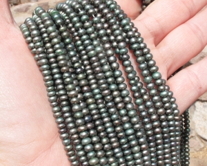 Dark Green Moss, 4.5-5mm Button