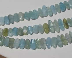 detail_5440_aquamarine-bead11.jpg