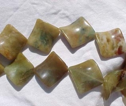 Soo Chow Jade Twisted Squares 25mm