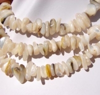 Cream MOP SHell Chips, 10-12mm